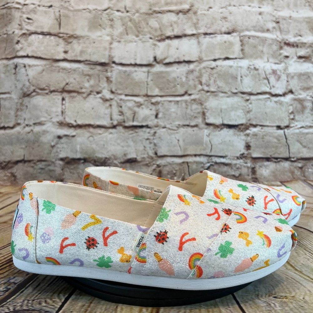 Toms Women's White Metallic Twill Lucky Days Print Rainbow Ladybug Luck Charms